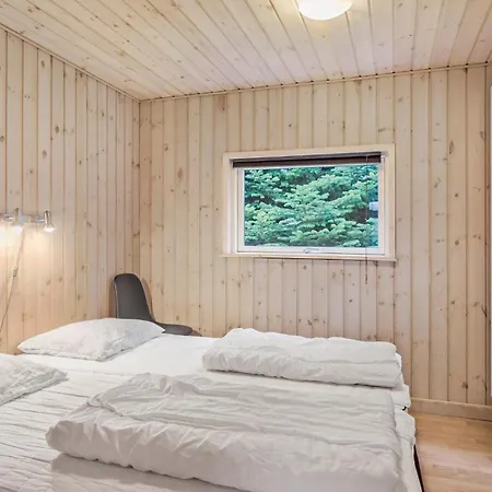 Dom wakacyjny Beautiful In Vaeggerlose With Sauna *