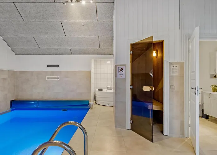 Hébergement de vacances Beautiful In Vaeggerlose With Sauna